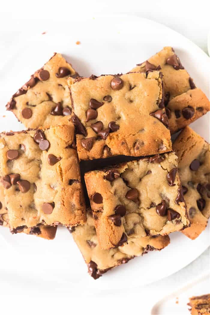 CHOCOLATE CHIP COOKIE BAR RECIPE