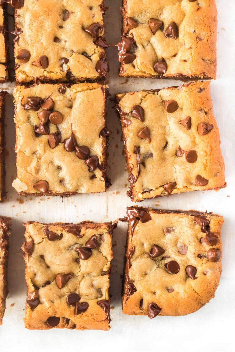 CHOCOLATE CHIP COOKIE BARS