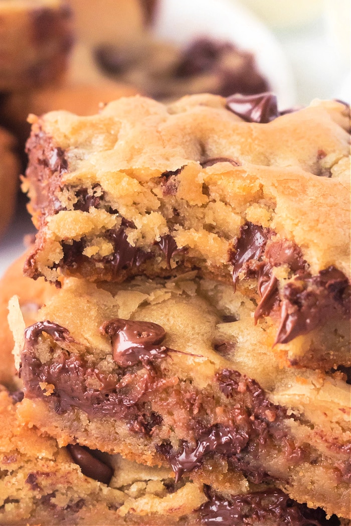 CHOCOLATE CHIP COOKIE BARS RECIPE