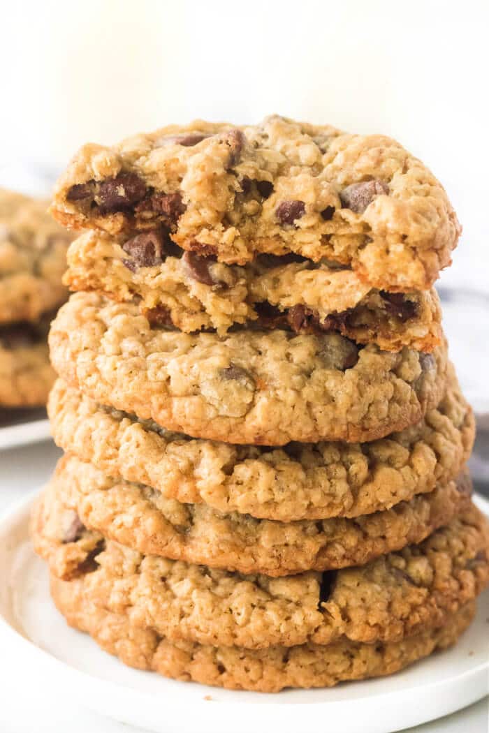 Chocolate chip and oatmeal cookies are wonderfully soft and chewy cookies made with quick oats and milk chocolate chips! OATMEAL CHOCOLATE CHIP COOKIE RECIPE