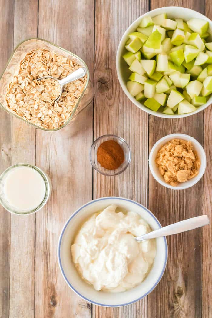Apple cinnamon overnight oats are a great simple breakfast made with oats, milk, yogurt, brown sugar, cinnamon and chopped apples! APPLE CINNAMON OVERNIGHT OATS INGREDIENTS