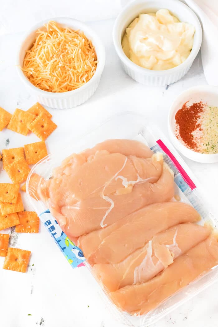 Cheez it chicken is a crunchy fun chicken dish with shredded cheddar cheese and Cheez-it crackers for a flavorful chicken tender! CHEEZ IT CHICKEN INGREDIENTS