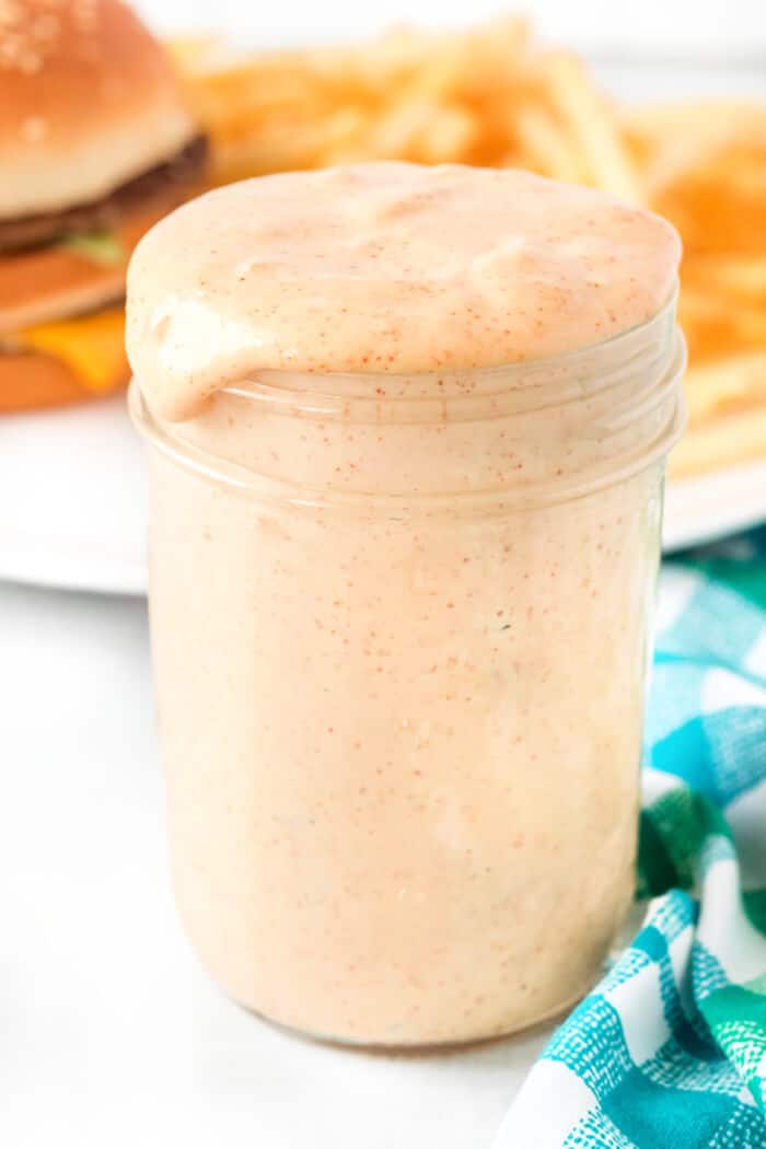 Big Mac sauce is the homemade version of that delicious sauce found at your favorite fast food restaurant made with simple pantry staples! HOMEMADE BIG MAC SAUCE