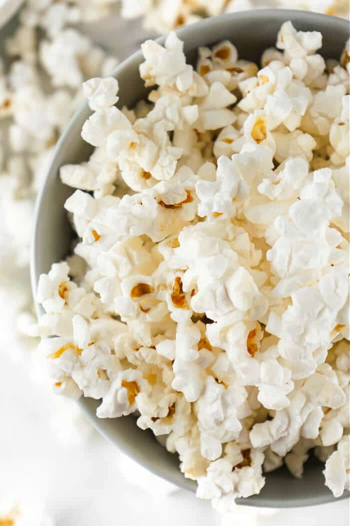 Instant pot popcorn is a simple way to make homemade popcorn right in your instapot with all the flavor and no mess! POPCORN IN INSTANT POT