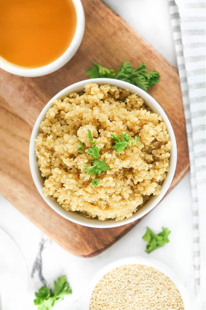Instant pot quinoa is an easy and quick recipe made with white quinoa, vegetable broth and salt to get perfectly fluffy quinoa every time! QUINOA INSTANT POT