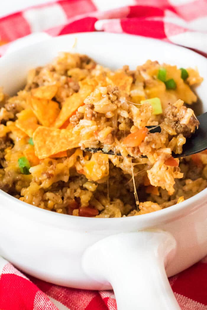 Taco rice is a fantastic one pot meal made with ground beef, taco seasoning, rotel tomatoes, rice and colby jack cheese. RECIPE FOR TACO RICE