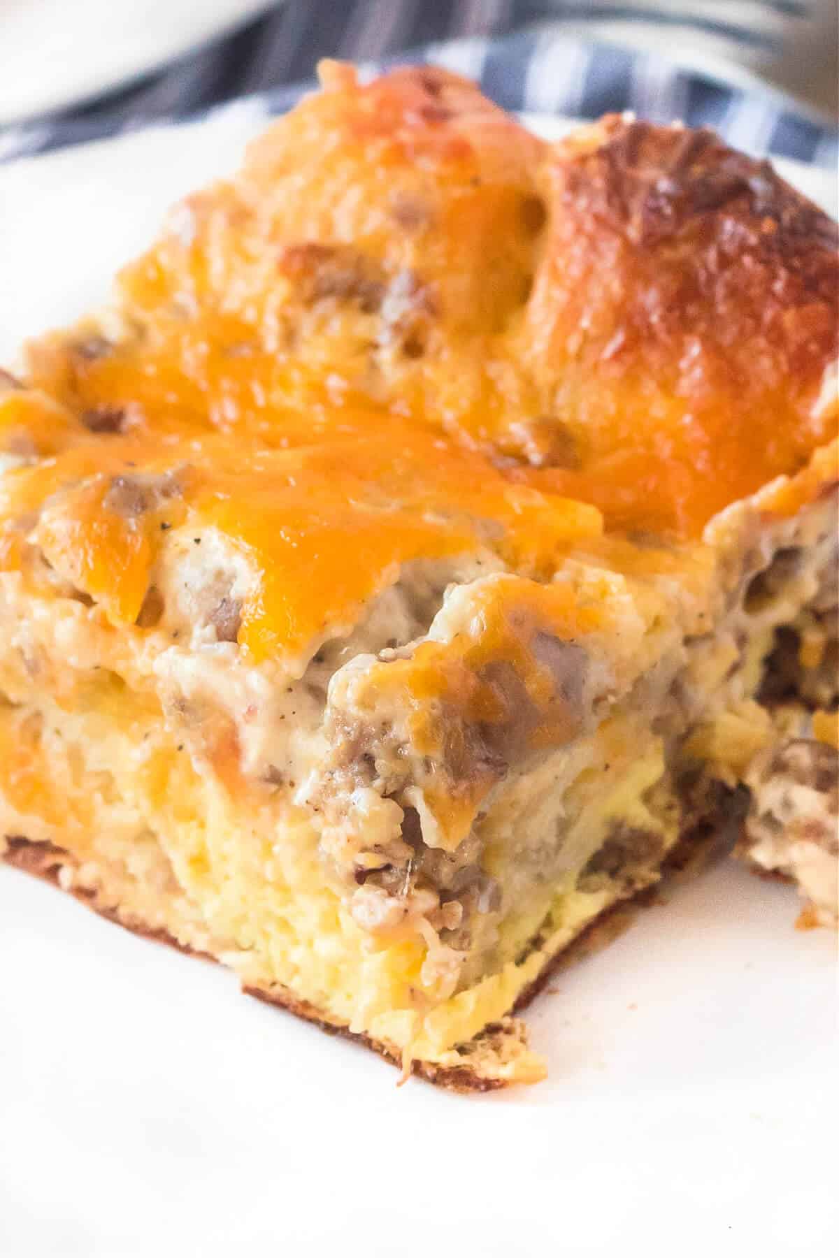 BISCUITS AND GRAVY CASSEROLE RECIPE