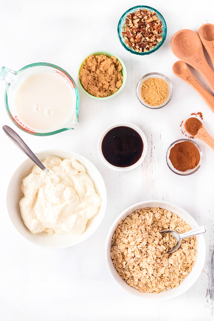 GINGERBREAD OVERNIGHT OATS INGREDIENTS