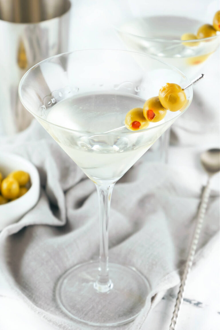 RECIPE OF MARTINI COCKTAIL