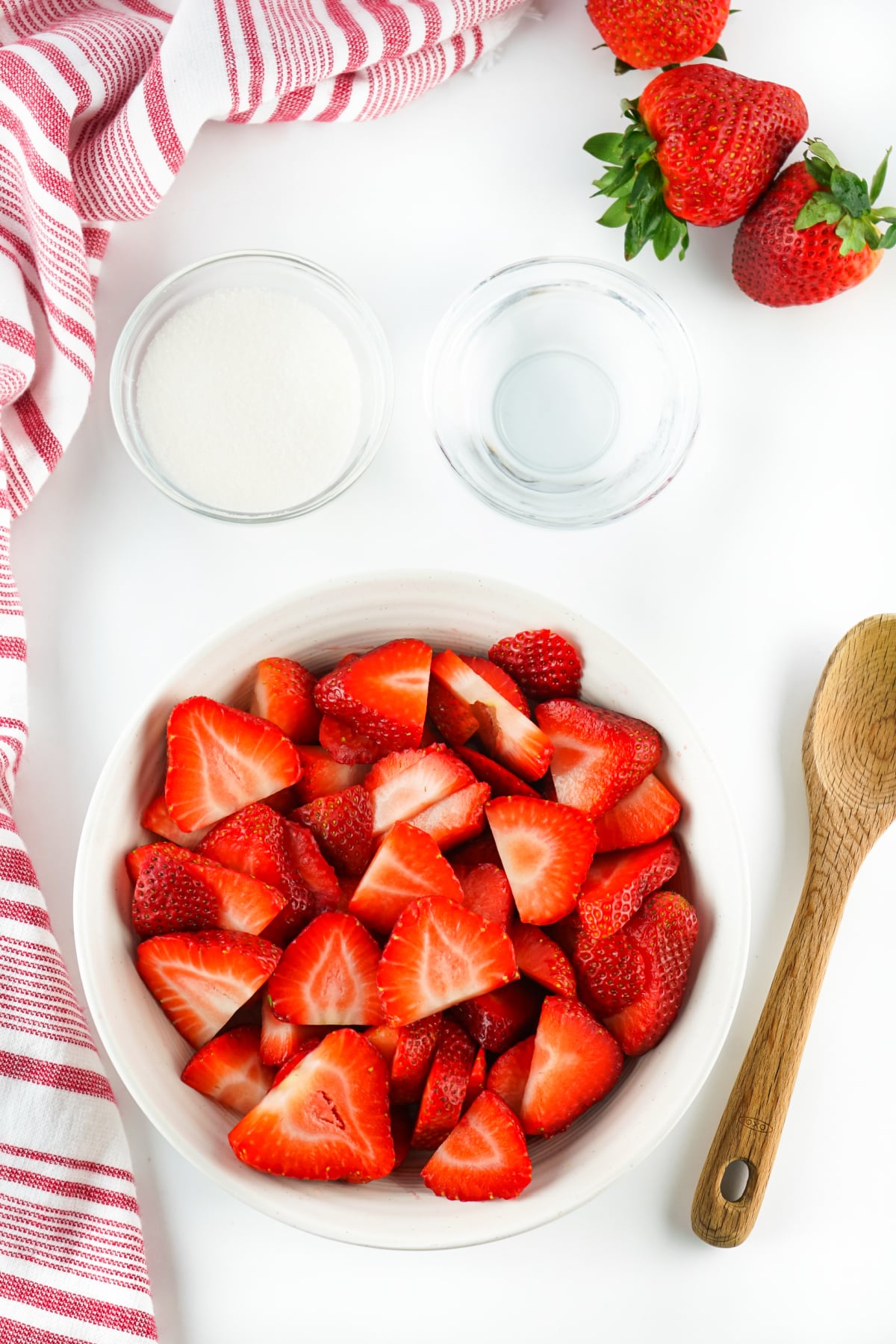 strawberry simple syrup ingredients