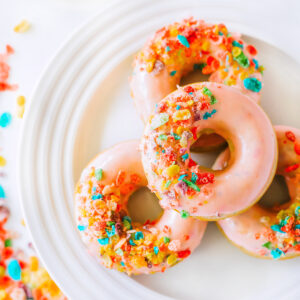 fruity pebbles donuts