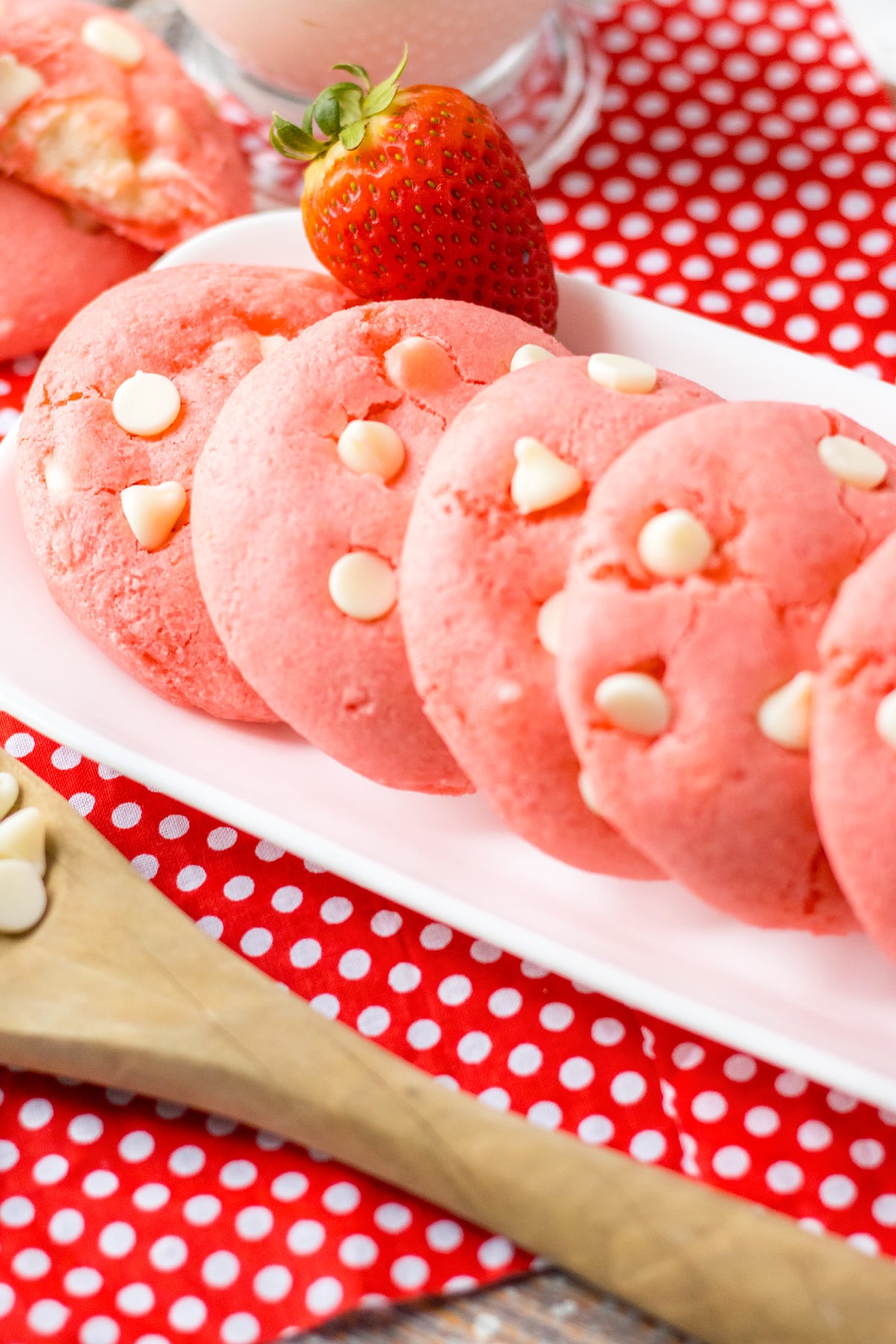 strawberry cheesecake cookies