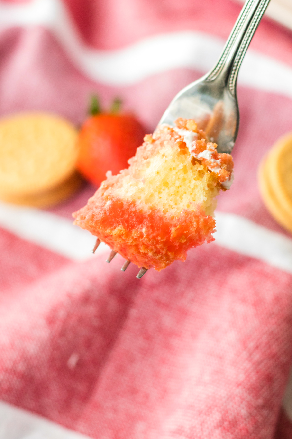 strawberry crunch poke cake recipe